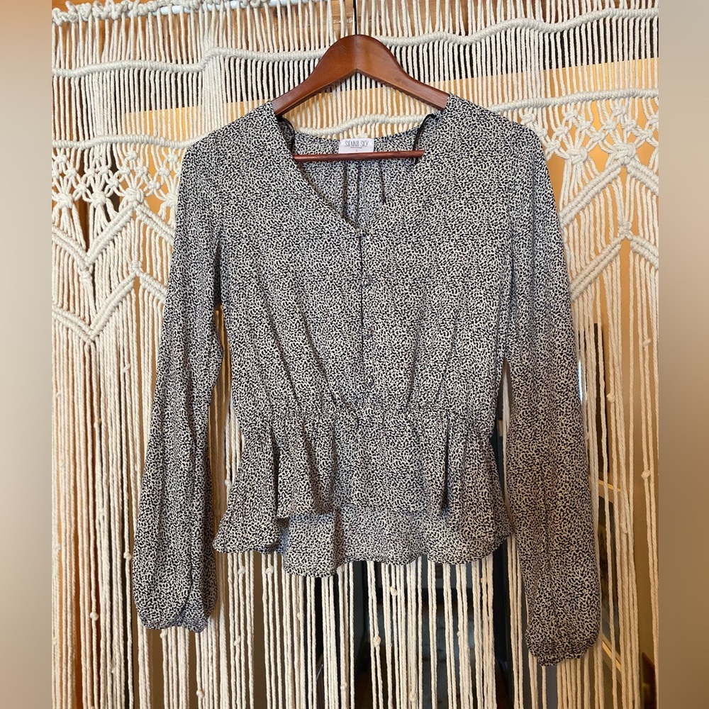 EUC Sienna Sky long sleeve blouse